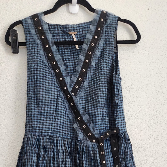 Free People Women's Sz. 6 Black & Blue Gingham Plaid Silk Wrap Dress - Picture 2 of 13